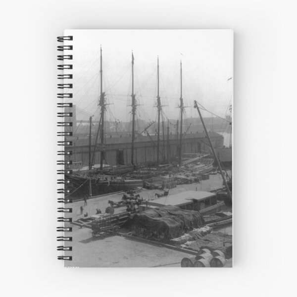 Artikelvorschau, Vintage Schiffe im Dock NYC Fotografie (1908) entworfen und verkauft von BravuraMedia.
