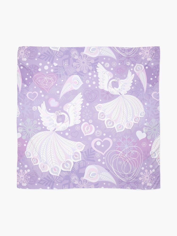 Aperçu 2 sur 3. Foulard avec l'œuvre Fantastic bird créée et vendue par olgart.