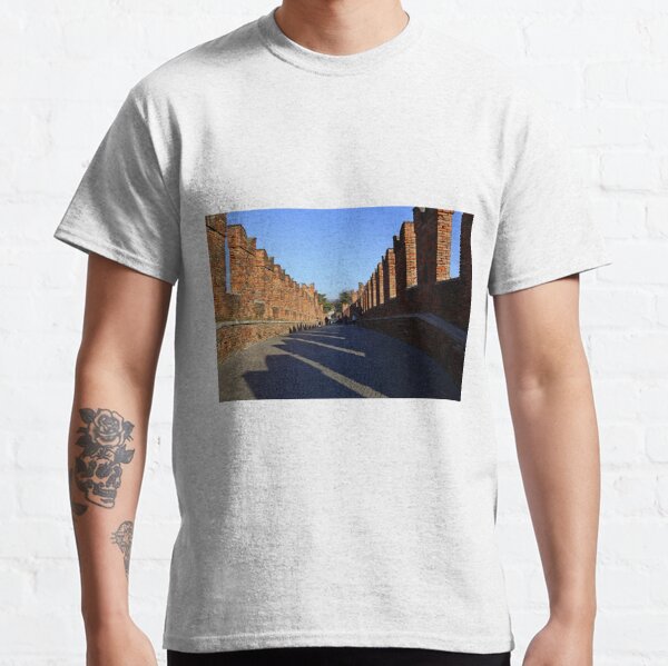 Castelvecchio bridge Classic T-Shirt