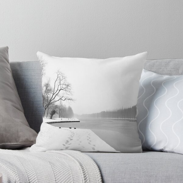 Item preview, It's getting chilly out there designed and sold by Benjamin Fauvel.
