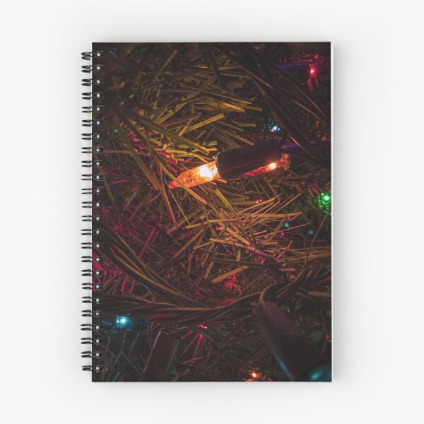 Aperçu de l'œuvre Lumières de Noël illuminées créée et vendue par Ralphydoog.