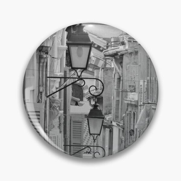 Aperçu de l'œuvre Le Panier noir et blanc créée et vendue par MoAndPaul-.