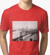 Camiseta de tejido mixto Photograph of NYC and The Williamsburg Bridge