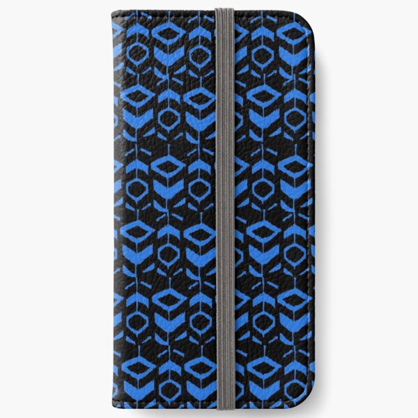 Blue flower pattern with black background iPhone Wallet
