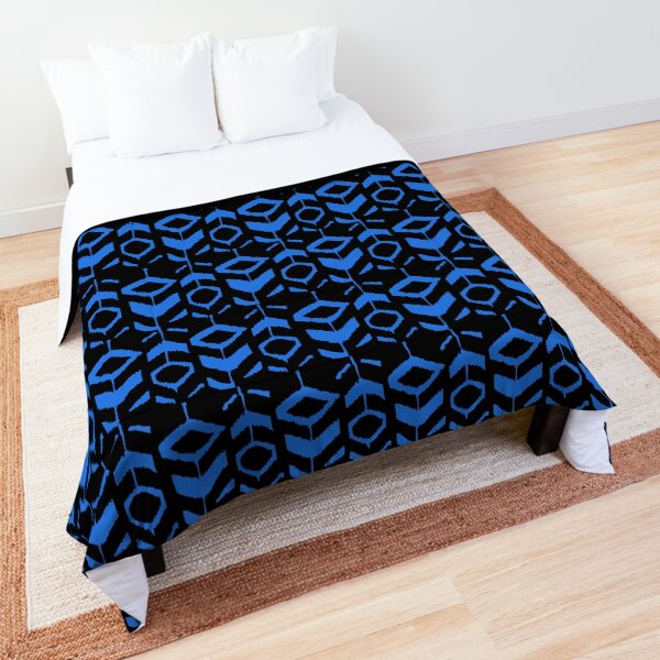 Blue flower pattern with black background Comforter