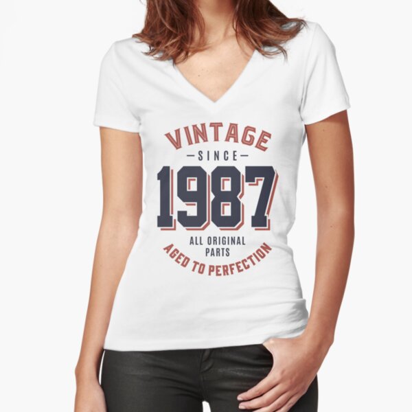 37th Birthday Gift Shirt for Women - Vintage 1987 Aged to Perfection -  Gear-Black-001-Sm : : Clothing, Shoes & Accessories