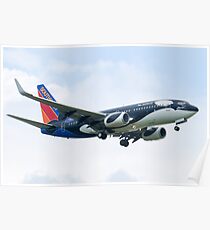 N715SW Southwest Airlines Boeing 737-7H4 Shamu Approach Poster