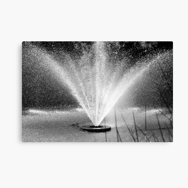 Waterperry fountain Canvas Print