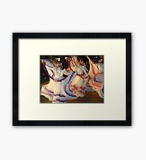 Fluent Drive - Fluido Movimiento Framed Print