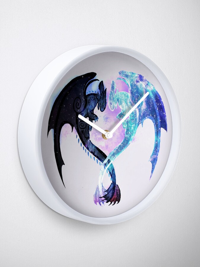 Alternate view of Dragon Heart Toothless and Light Fury Clock