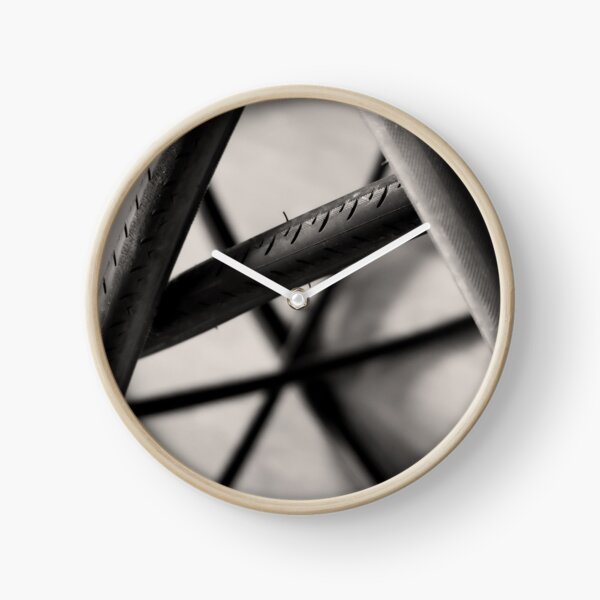 Going in circles Clock