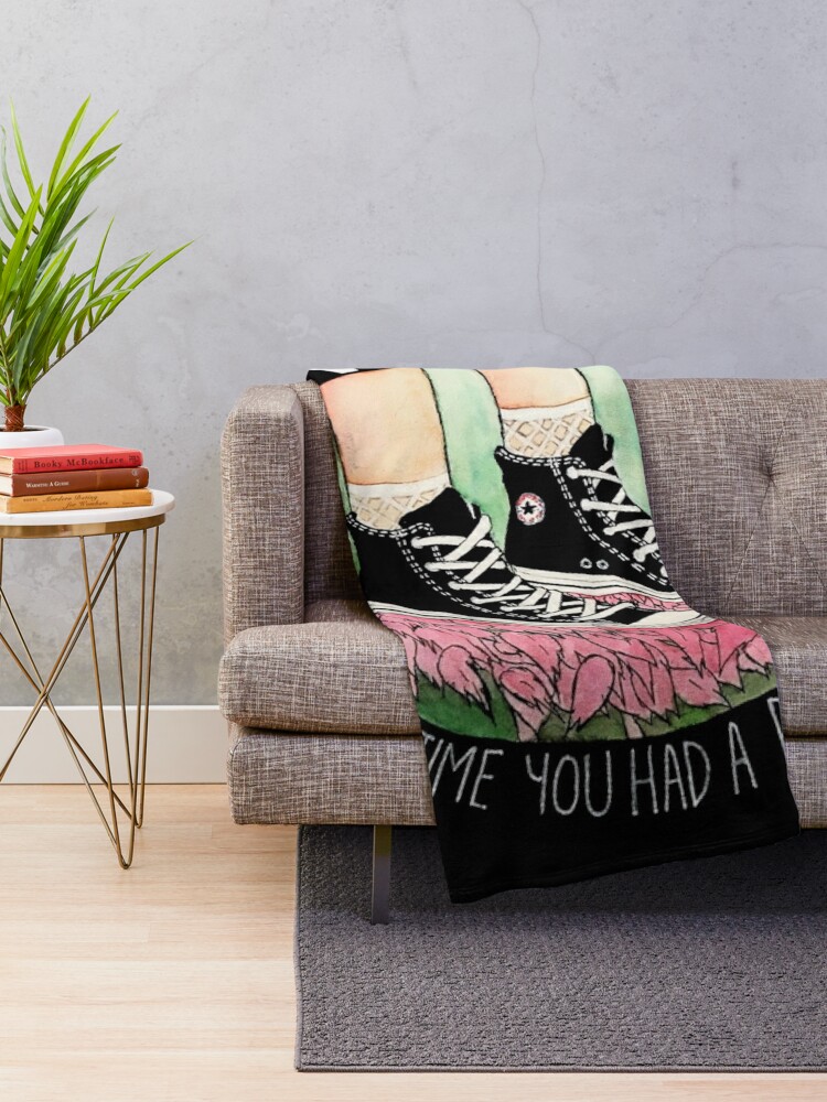 Discover Movements Daylily Throw Blanket