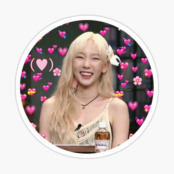 Artikel-Vorschau von Taeyeon Kim SNSD Mädchen Generation Herzen süß - UWU Paket Aufkleber, designt und verkauft von 9divine9.