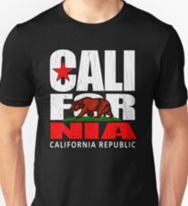 California Republic (Vintage Distressed-Look) Slim Fit T-Shirt