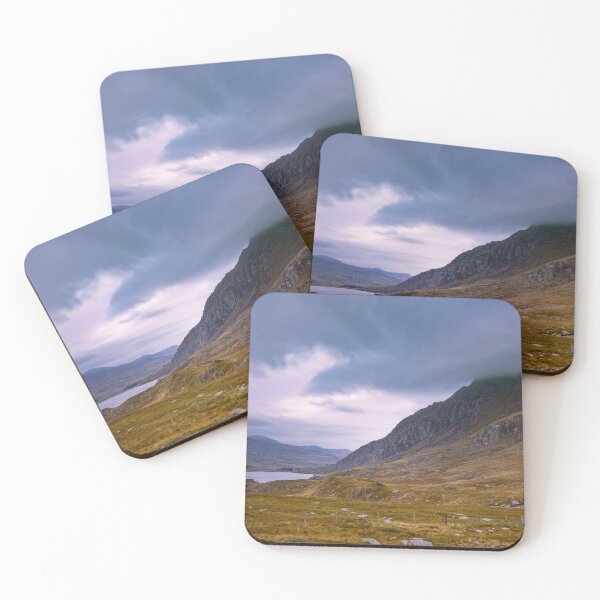 Artikelvorschau, Llyn Ogwen und Pen yr Ole Wen, Snowdonia entworfen und verkauft von Dan Santillo.