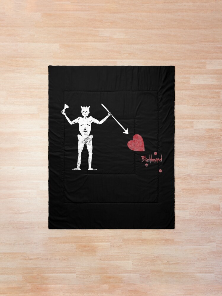 Alternate view of Pirate Flag of Blackbeard Jolly Rodger Fans Original Love Heart Blackbeard Flag Graphic Comforter