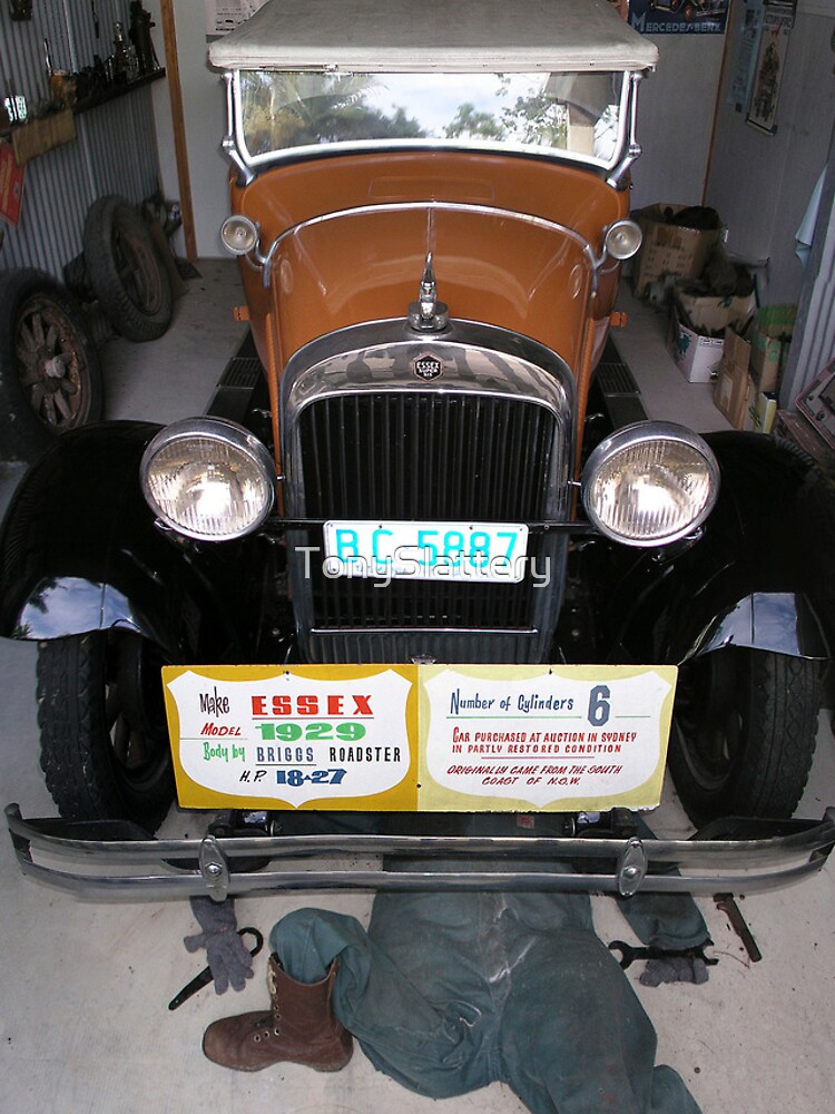 Vintage Car by TonySlattery