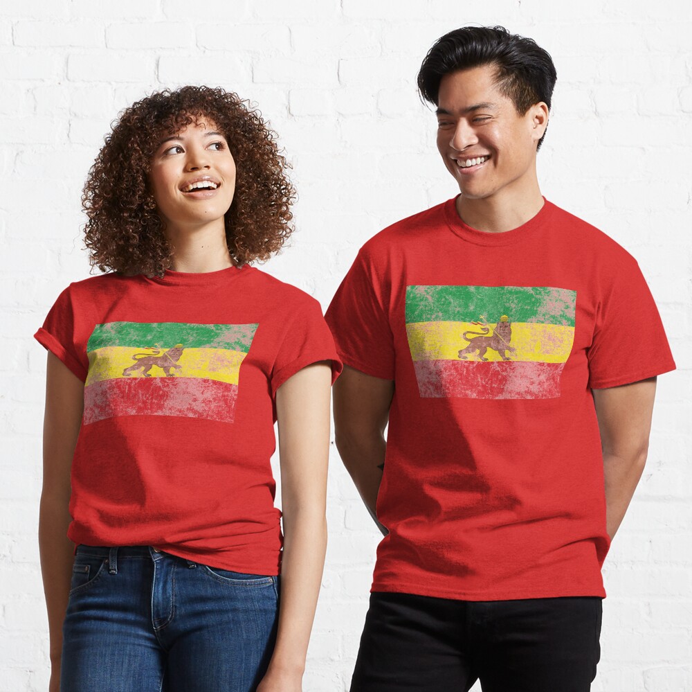 Old Flag of Ethiopia Lion of Judah Rastafarian Reggae Vintage Distressed Print Classic T-Shirt