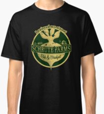 I enjoyed my stay at Schrute Farms (Green) Classic T-Shirt