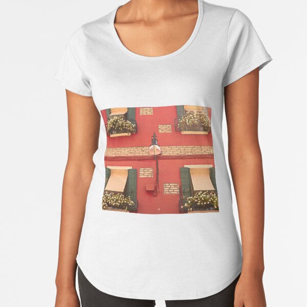 Window-boxes Premium Scoop T-Shirt
