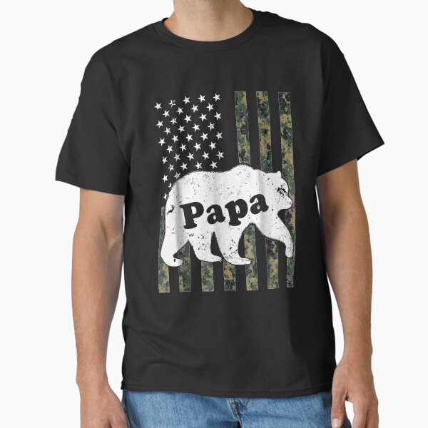 Vista previa del artículo con la obra «Mens Mens Papa Bear Camouflage USA Bandera Americana», diseñado y vendido por PatrikRadic.