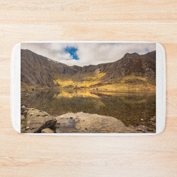 Artikelvorschau, Llyn Idwal, Snowdonia-Nationalpark, Wales entworfen und verkauft von Dan Santillo.