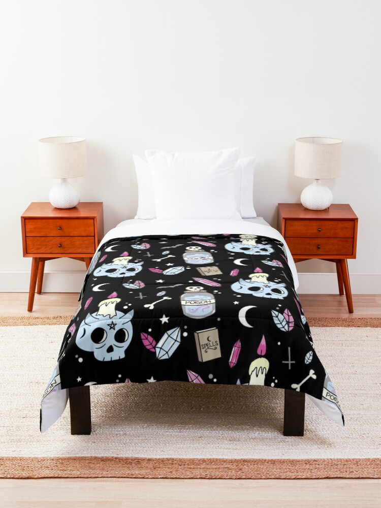 Alternate view of Devil's Skull Comforter