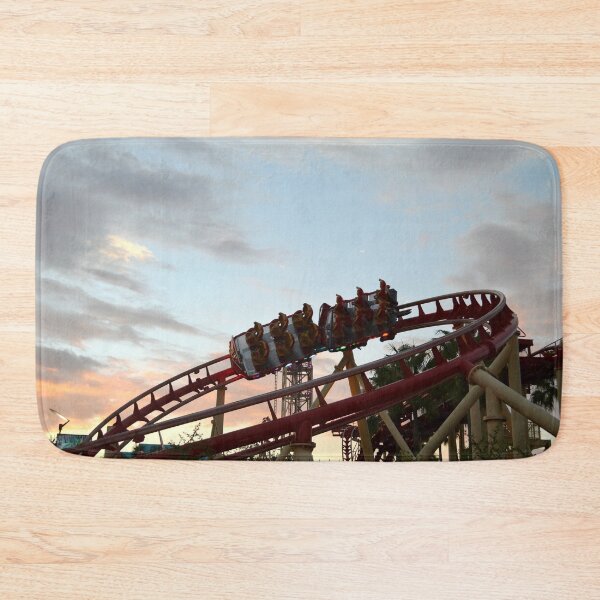 Aperçu de l'œuvre Rip Ride Rockit au crépuscule créée et vendue par SoggyCheeseFry.