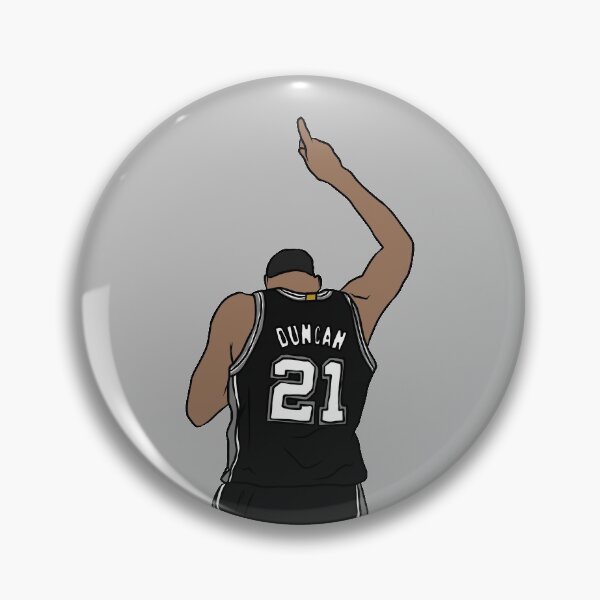 Vista previa del artículo con la obra «Tim Duncan señalando hacia arriba», diseñado y vendido por RatTrapTees.