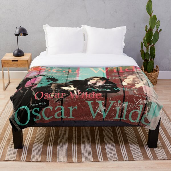 Novelist and playwright was one of the best known and most controversial authors of his time.
The design by Mallybeau Mauswohn shows an aesthetic collage with a portrait of the writer Oscar Wilde. A wonderful work of art for all literature lovers.
I lo Throw Blanket
