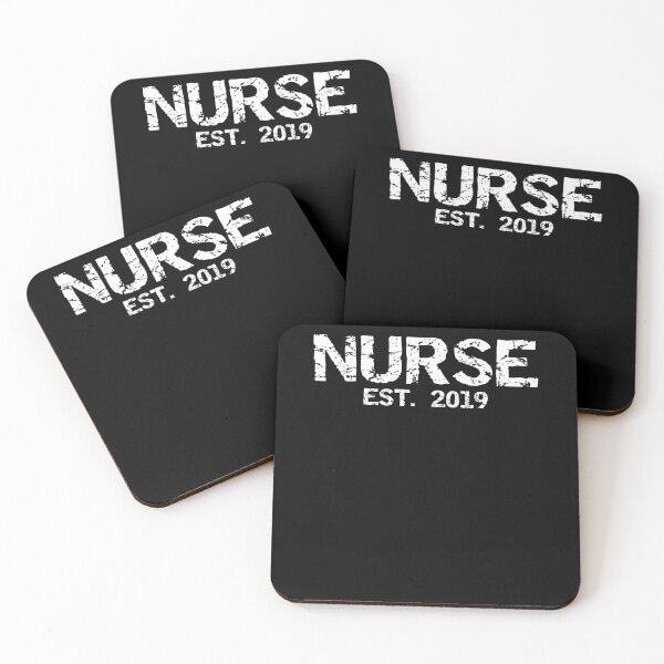 Aperçu de l'œuvre Nurse Est. 2019 Bold Nursing Gift Cute Nursing Gift créée et vendue par TNDesignStudio.