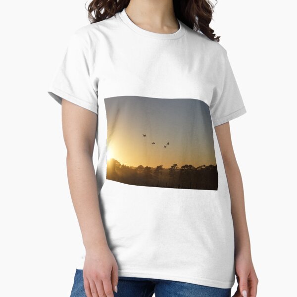 Ibis in the sky by Adelaide Artist Avril Thomas at Magpie Springs Classic T-Shirt