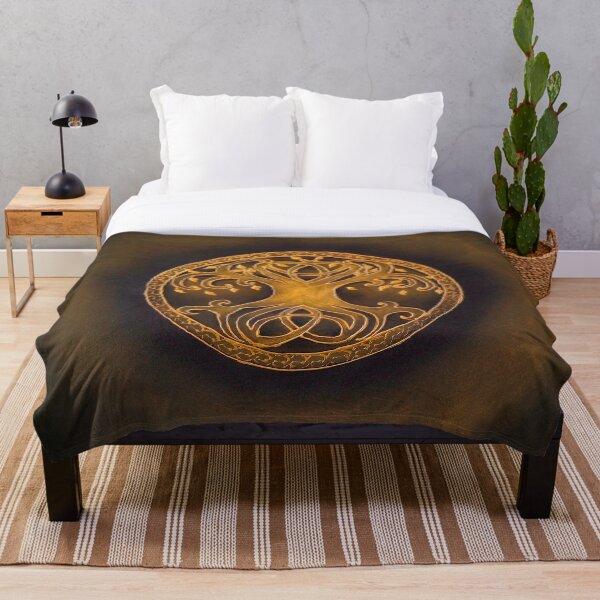 Artikelvorschau, Lebensbaum mit Triquetra keltischer Knoten gold auf oliv entworfen und verkauft von monchie.