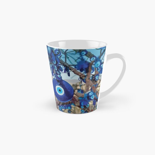 Aquarell des Baumes mit Nazaren geschmückt Tasse (konisch)