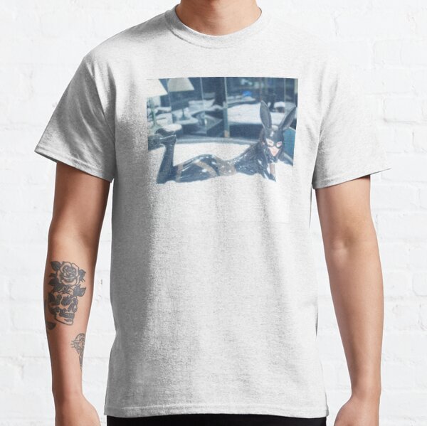 Usagi Hinako Classic T-Shirt