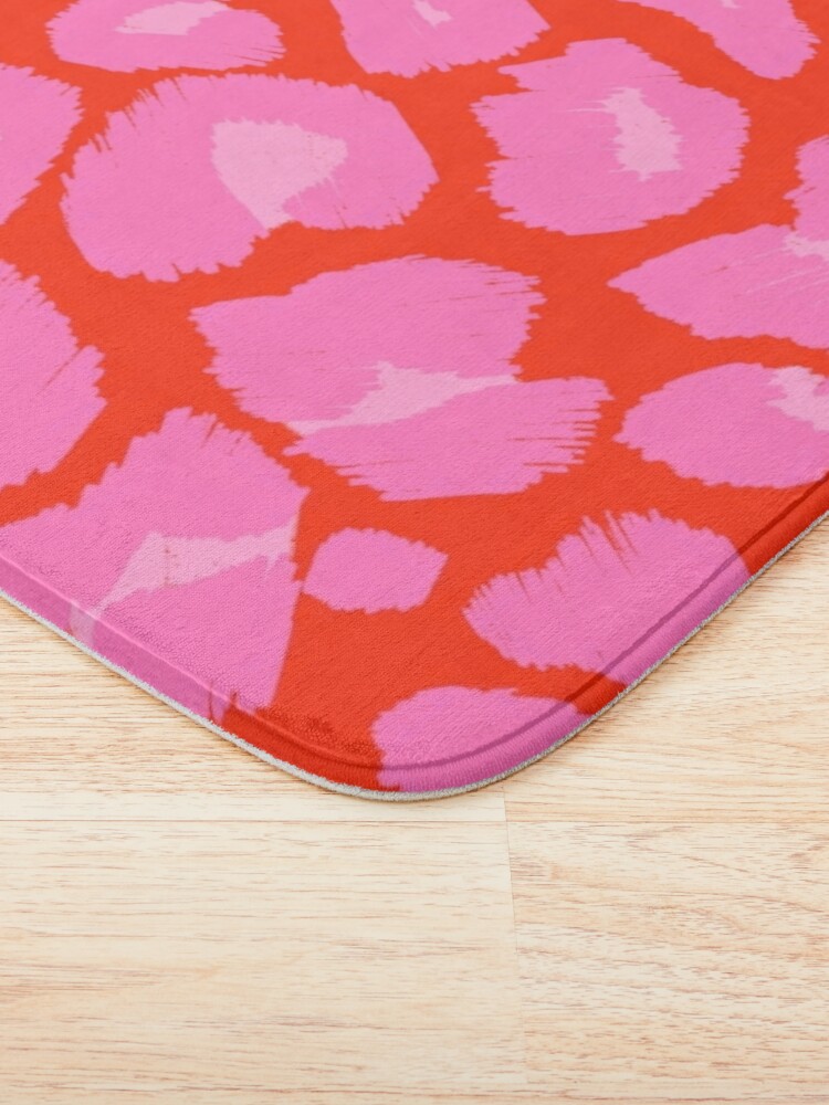 Alternate view of Textured Red and Pink Leopard Print  Bath Mat