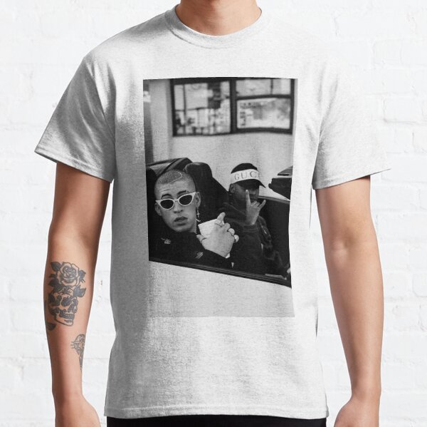 Bad Bunny Car Camiseta clásica