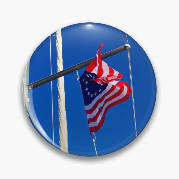 Artikelvorschau, Betsy Ross Flagge an einem windigen Tag entworfen und verkauft von banditandkoko.