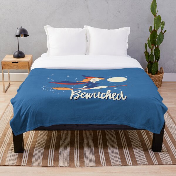 Vintage bewitched Throw Blanket