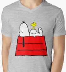 Snoopy chill out Men's V-Neck T-Shirt