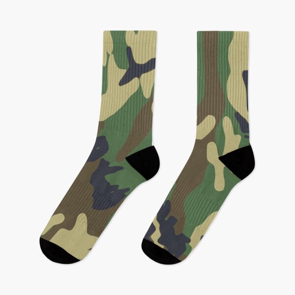 Artikelvorschau, Camouflage-Print in Grün und Braun entworfen und verkauft von kapotka.