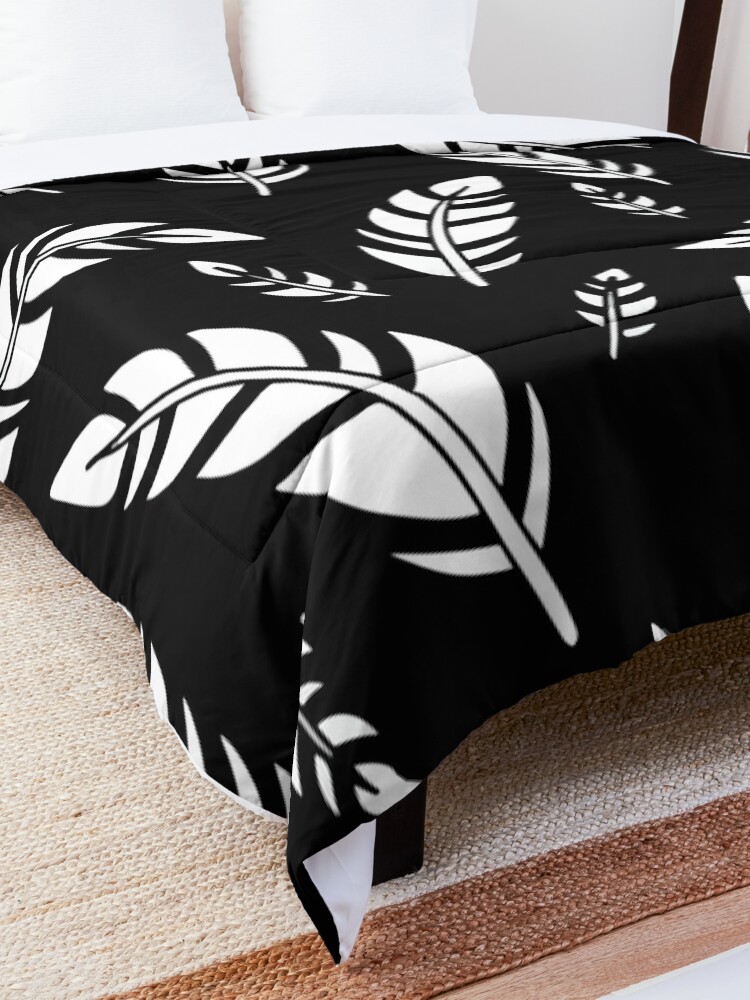 Alternate view of Black and White Feathers || Birds || Pattern Comforter