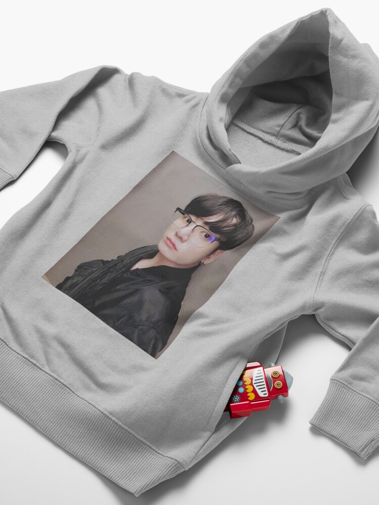 BTS JUNGKOOK Selfie  Lightweight Sweatshirt for Sale by Destsuarez999