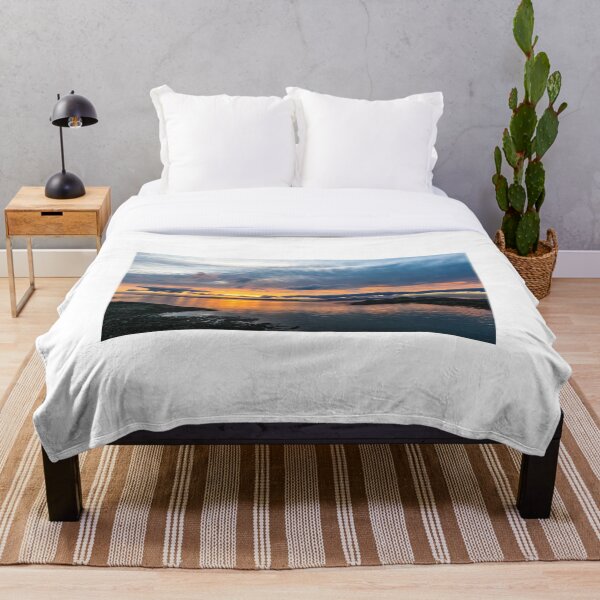 Sunset - Eigg And Rhum Throw Blanket