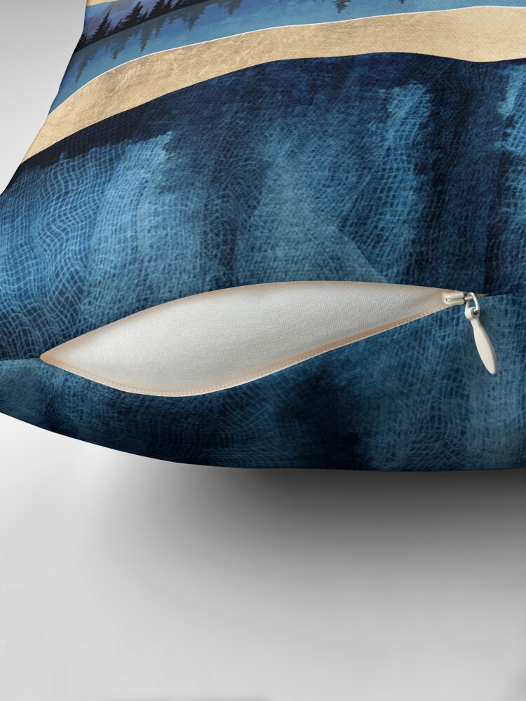 Thumbnail 2 von 4, Kissen, Mitternachtssee designt und verkauft von spacefrogdesign.