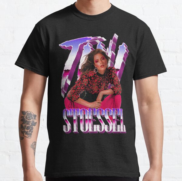 TINI STOESSEL - synthwave années 80 T-shirt classique