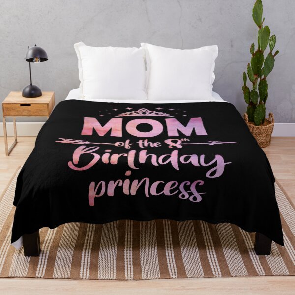 Aperçu de l'œuvre Maman du 8e anniversaire princesse fille 8 ans produit B-day créée et vendue par Grabitees.