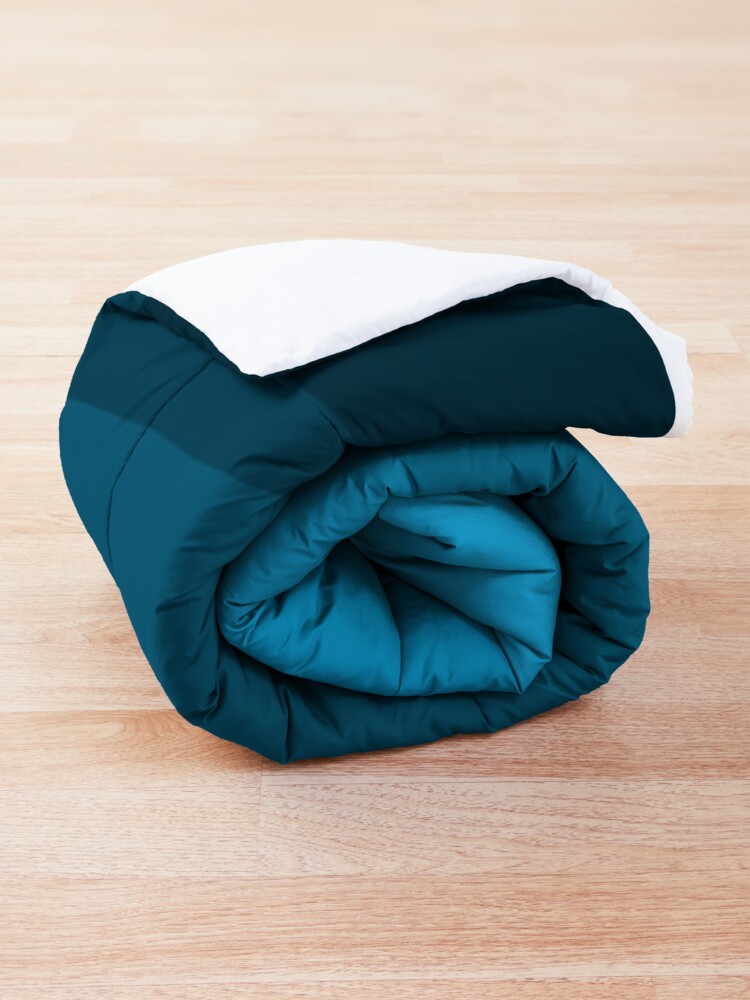 Alternate view of Blue wavy ocean Comforter
