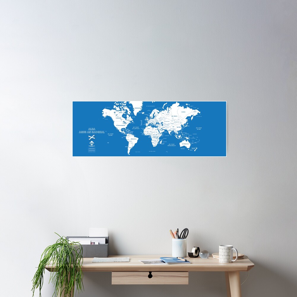 Poster « Carte du monde design en format long en gaélique d'Ecosse»