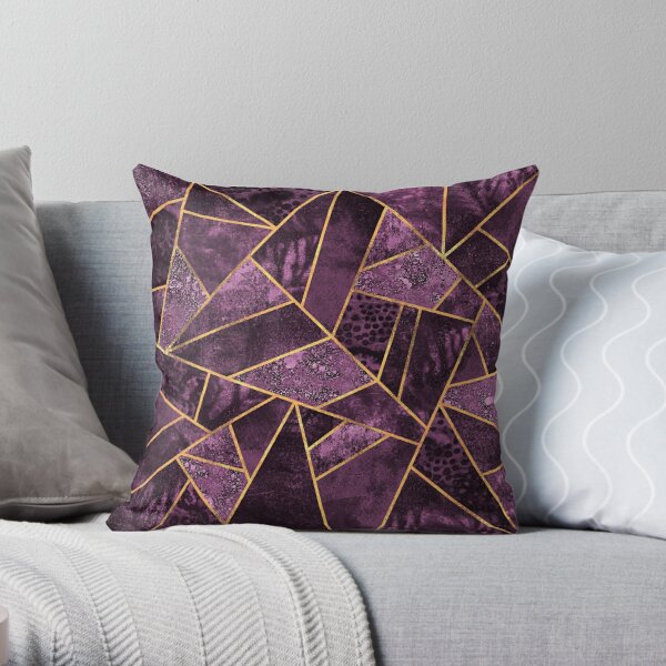 https://ih1.redbubble.net/image.1170241279.1832/throwpillow,small,600x-bg,f8f8f8-c,0,120,600,600.jpg